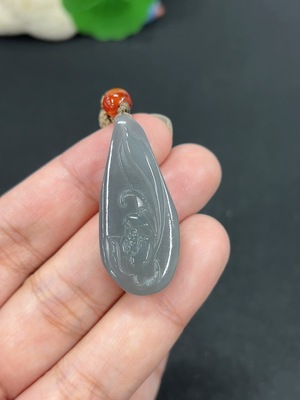 H46486865 和田玉挂件 花开富贵 货品总重约【含绳】10.4g