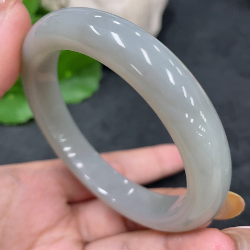 H32823555 Hetian Jade Round Bracelet Size 57.1 Total Weight Approx.54.6g