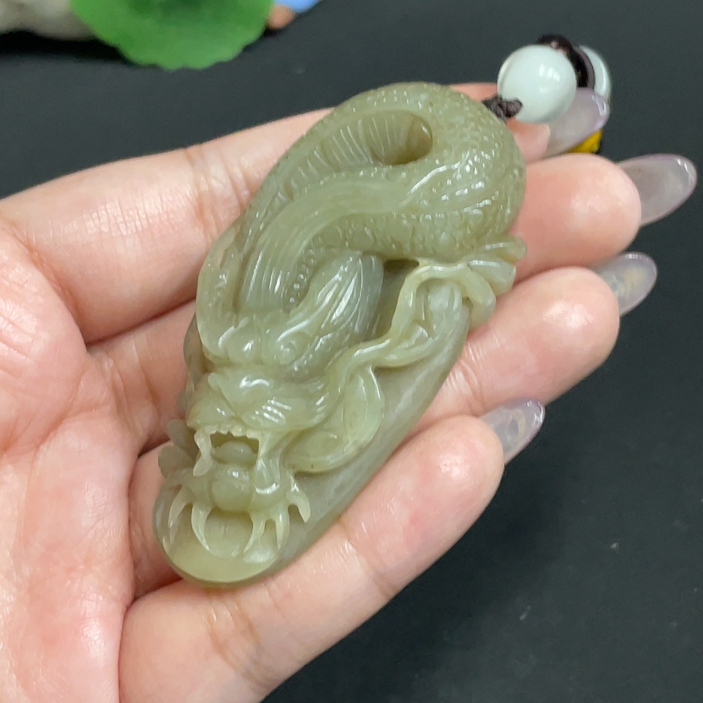 H33931748 Hetian Jade Handheld Carving - Dragon