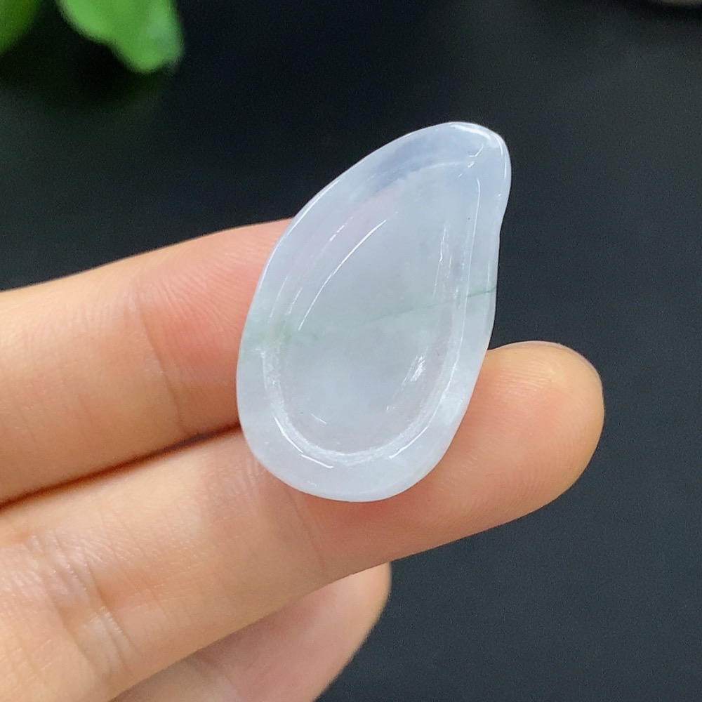 F22437448 Jadeite Formless Guanyin Pendant Total Weight 4.633g