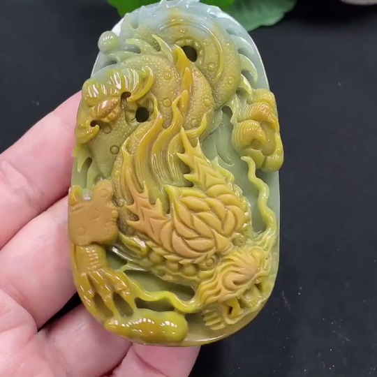 F29420076 Jadeite Dragon Pendant Total Weight Approx. 80.2g