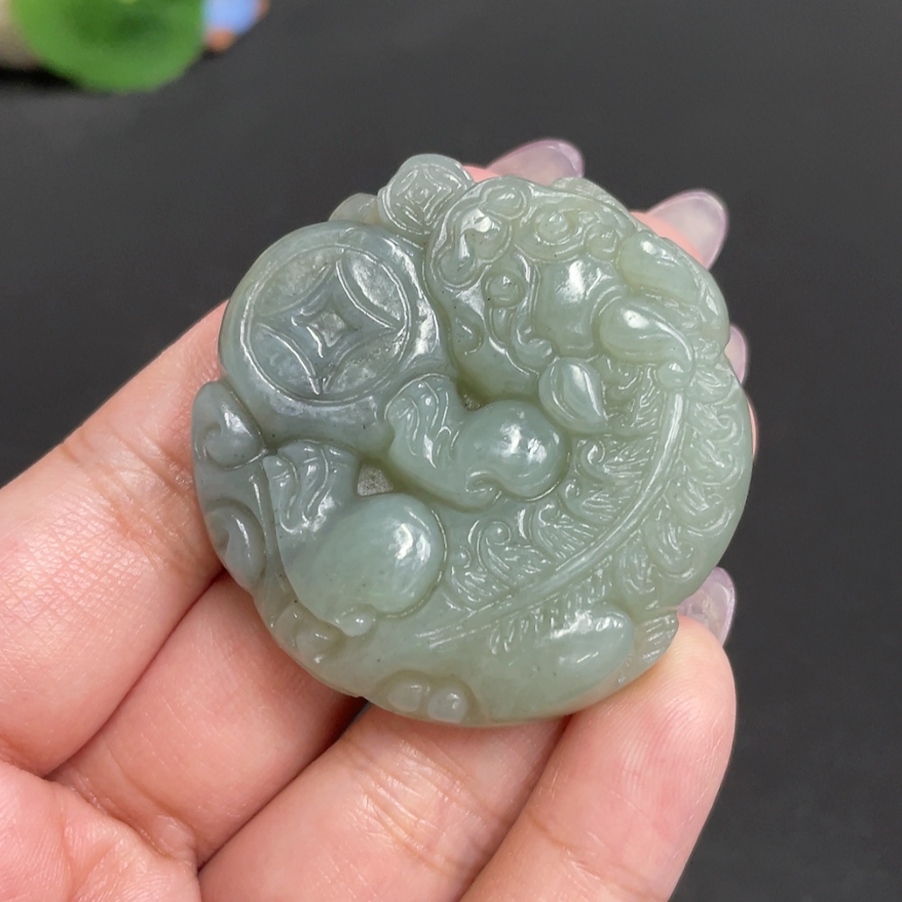 H33864335 Hetian Jade Pendant Auspicious Beast Total Weight Approx. 43.3g
