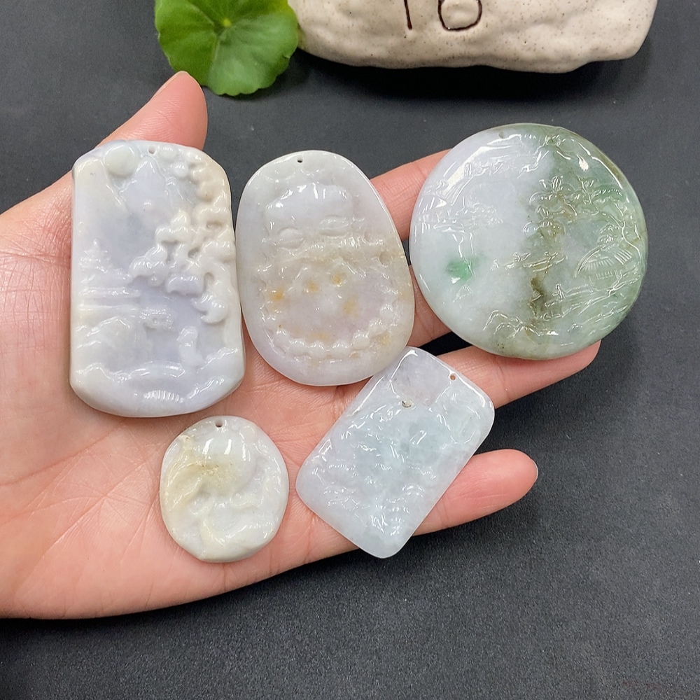 F13489415 Jadeite Pendant Sell as a Lot