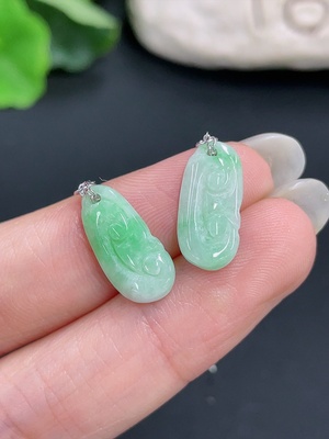 F42970634 翡翠耳饰 非金 货品总重约1.58克
