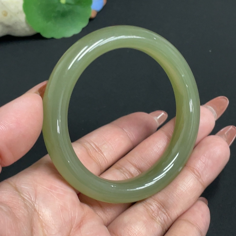 H34074323 Hetian Jade Round Bracelet Size 53.4 Total Weight Approx. 46.3g