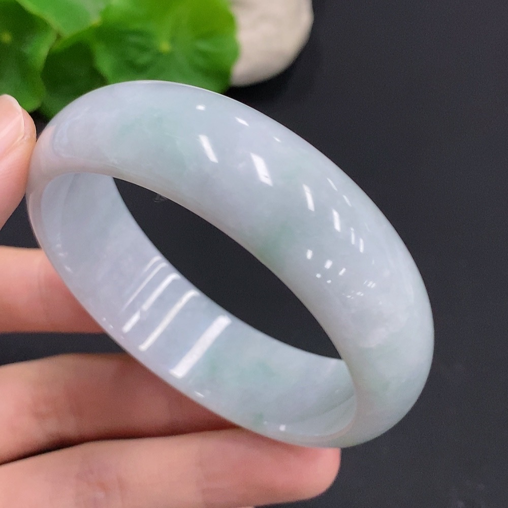 F30513919 Jadeite Round Bangle Total Weight Approx. 56.5g Size 56