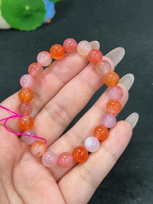 H41923330 盐源玛瑙手串 卡8.2mm左右 仅红色 货品总重约19.3g