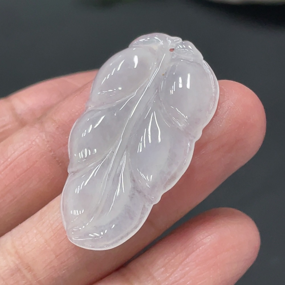 F24837866 Jadeite Pendant Leaf Approx. 3.92g