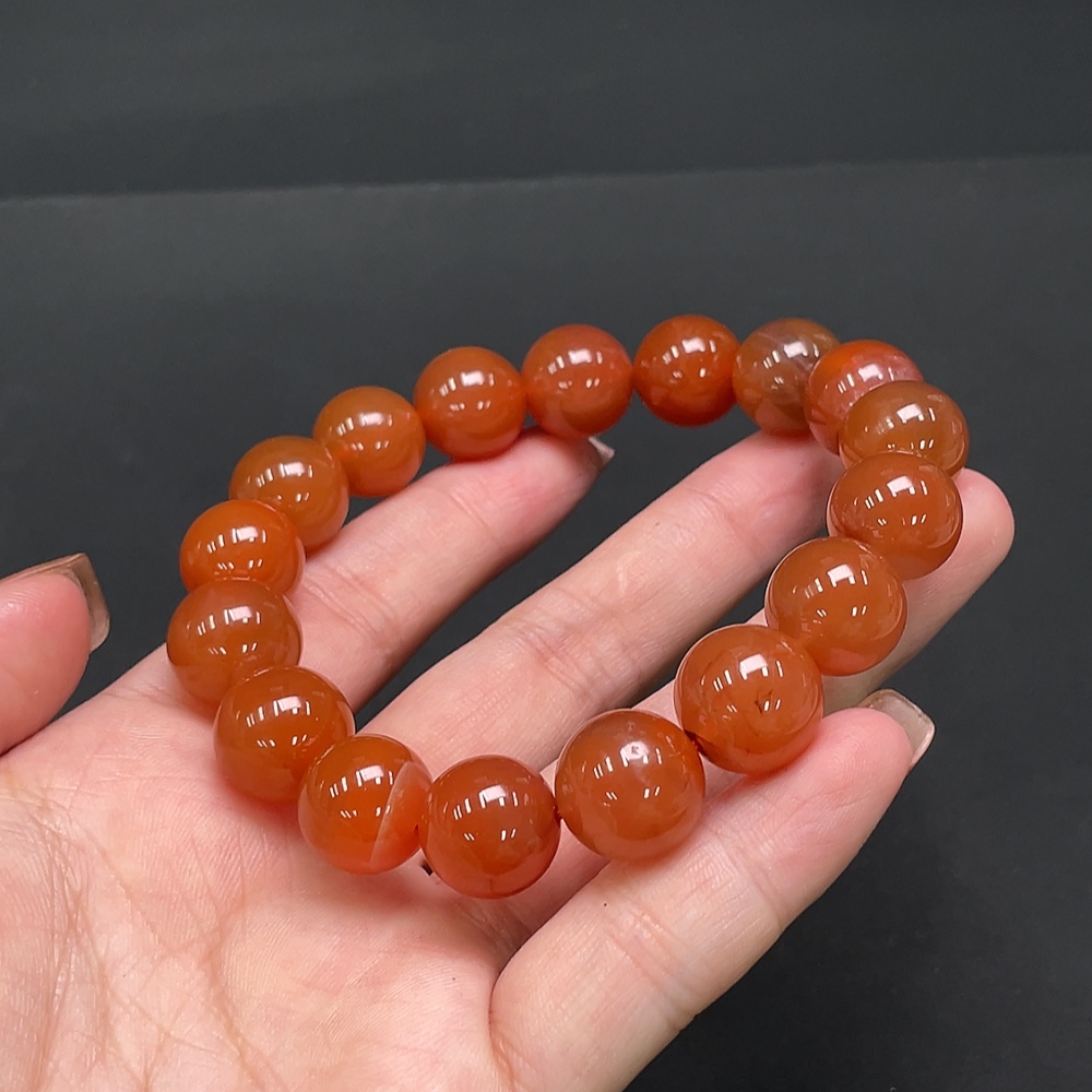 C13472829 South Red Agate Bead Strand, Approx. 55.75g, Size 13.5mm