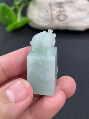F39656923 翡翠貔貅印章 货品总重约23.4克
