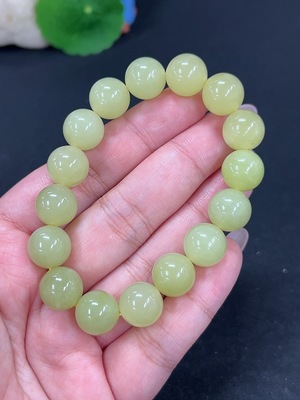 H40766973 和田玉手串 卡11.9mm左右 货品总重约42.9g