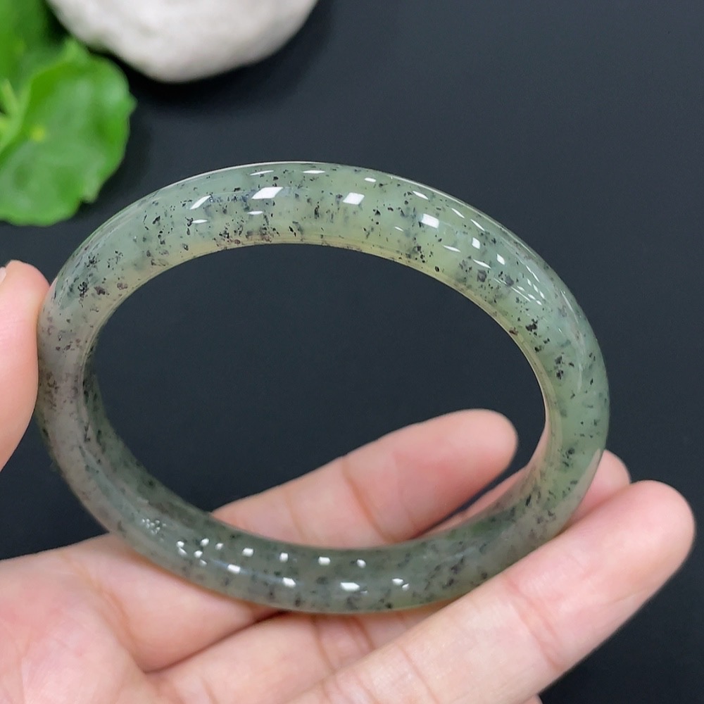 H26942179 Hetian Jade Round Bracelet Size 52.3 Total Weight Approx. 28.5g