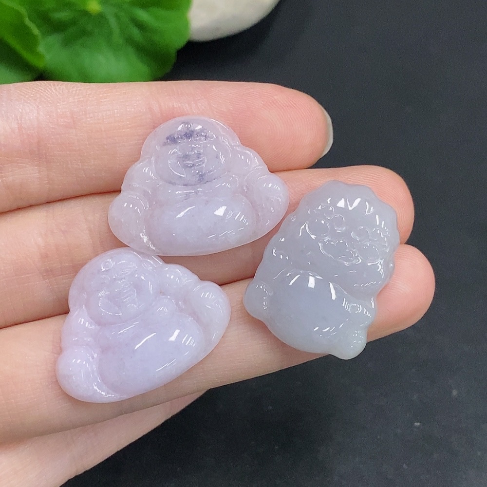 F33907901 Jadeite Pendants Sell as a Lot