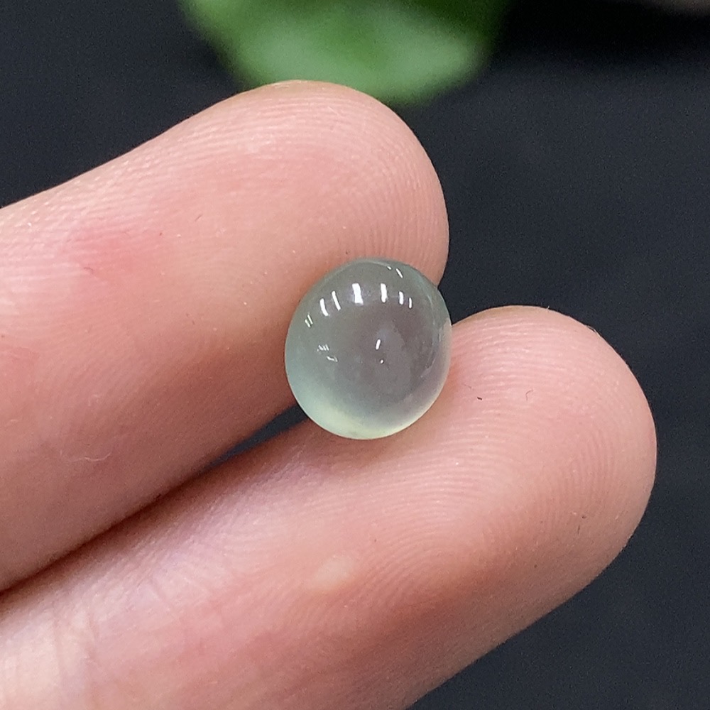 F34055991 Jadeite cabochon Total weight approx. 0.3g