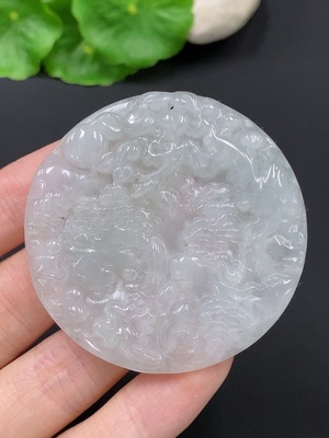 F28220487 翡翠山水牌挂件 货品总重量约30.8克