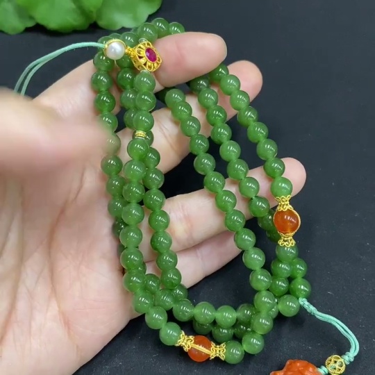 H32813914 Hetian Jade Bead Necklace
