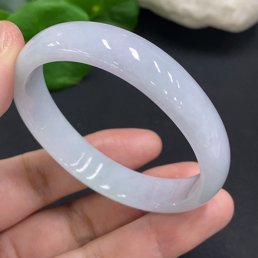 F34050698 Jadeite Concubine Bracelet, Total Weight Approx. 29.3g, Size 52.3/45.8