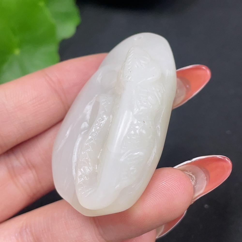 H34063529 Hetian Jade Pendant       Unrivaled by Past        Total Weight Approx. 31.8g