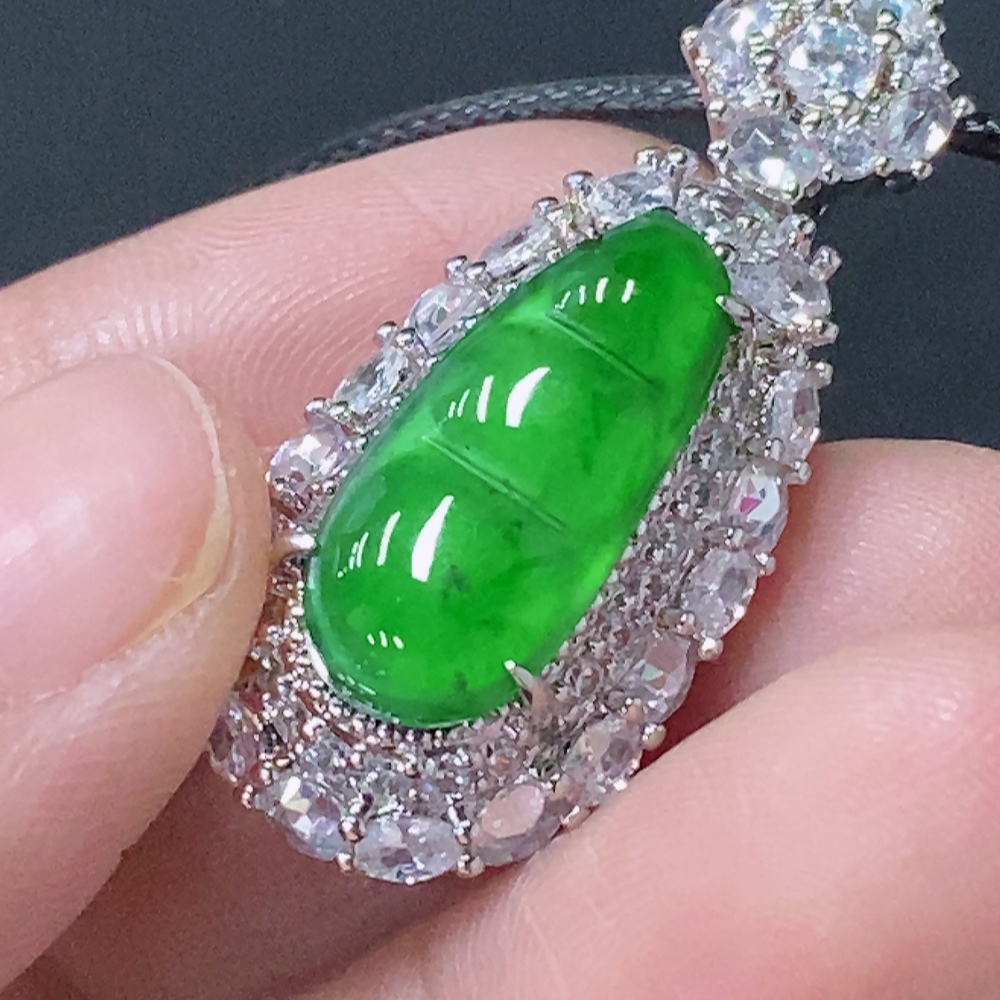 F31613490 Jadeite Inlaid Lucky Bean Pendant Non-Gold Total Weight Approx. 6.66g with Cord