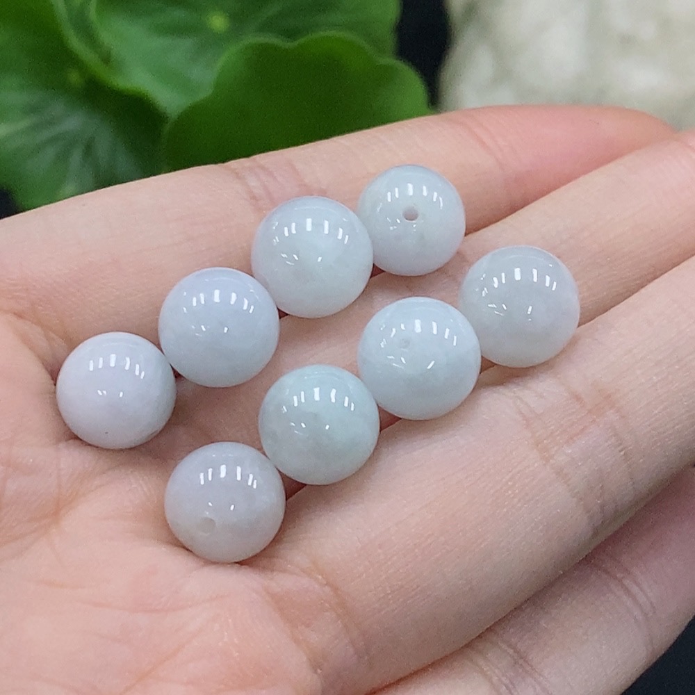 F35091388 Jadeite Beads Sell as a Lot 8pcs