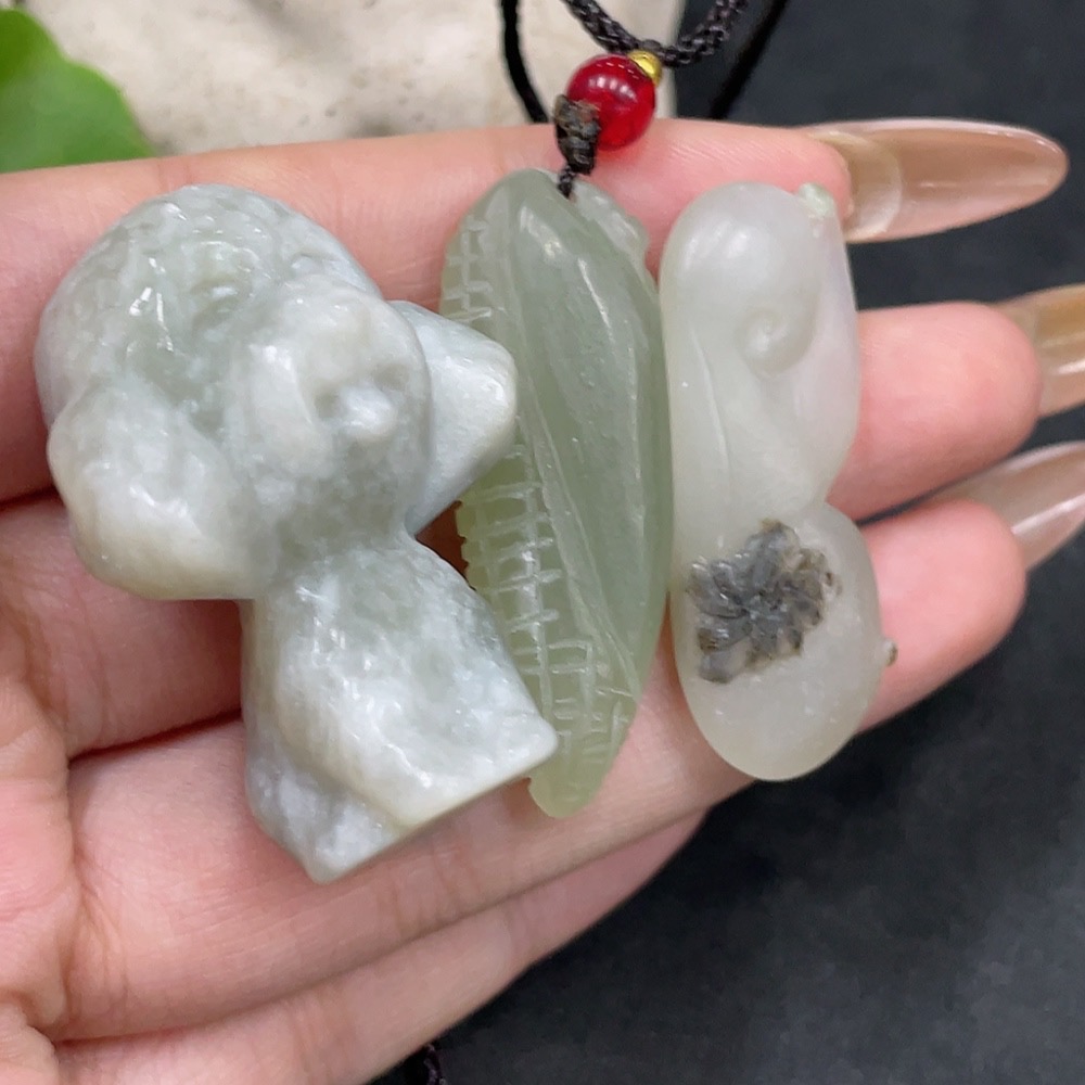 H32796789 Hetian Jade Pendant