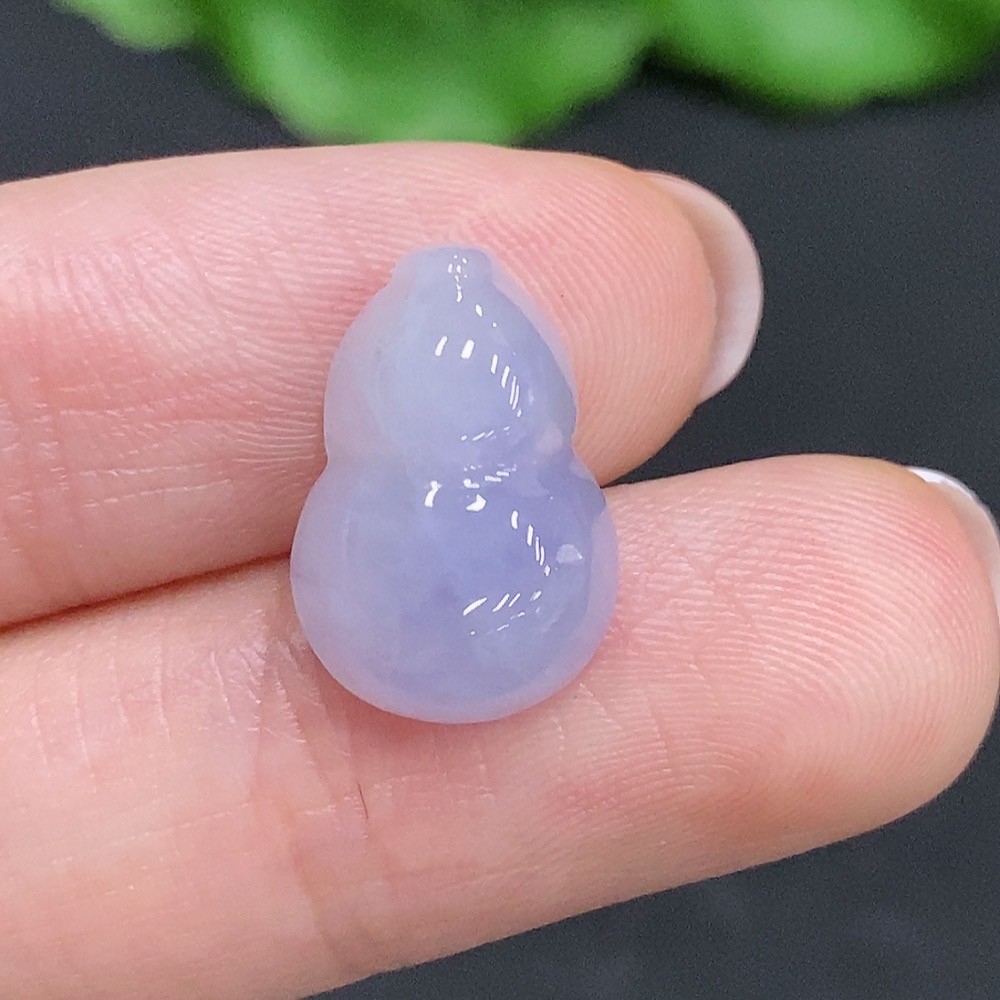 F34968506 Jadeite gourd inlay piece with total weight about 1.5g