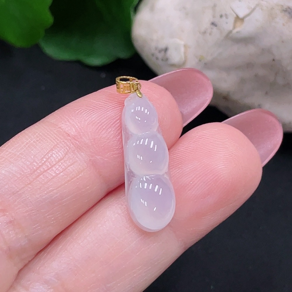 F34012260 Jadeite Lucky Bean Pendant 18K Gold Total Weight Approx. 1.2g