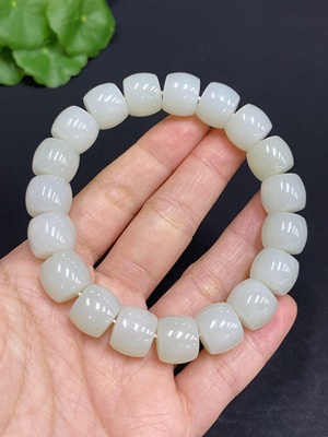 H29328266 Hetian Jade Bracelet, approx. 11.6mm beads, total weight about 52.6g