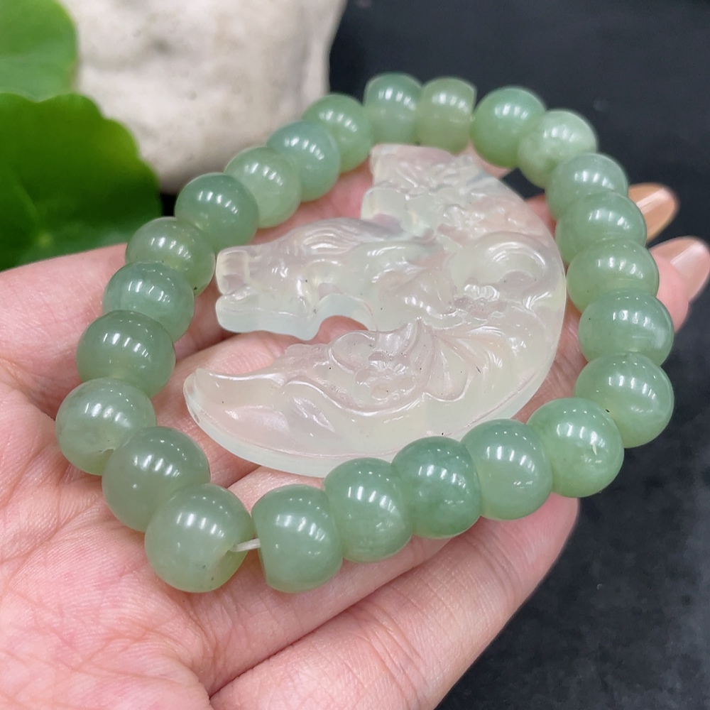 H32796764 Xiuyu (serpentine jade)