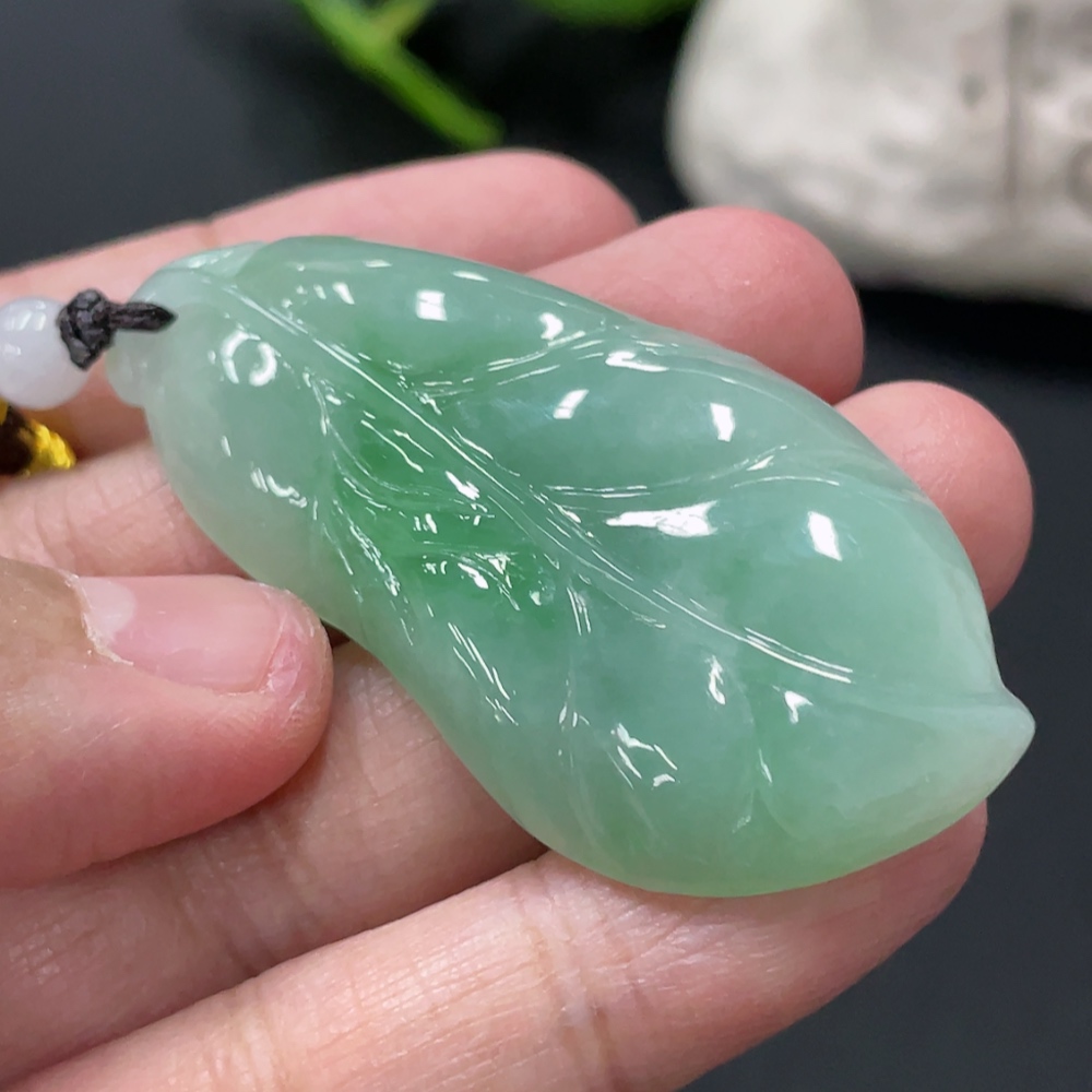 F33909975 Jadeite Leaf Pendant Total Weight Approx. 18.5g