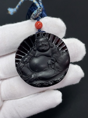 C46539264 琥珀蜜蜡挂件 非金 货品总重约19.50克含绳