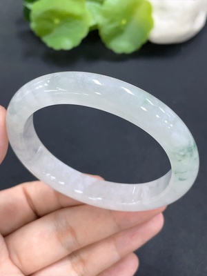 F11159061 Imperial Concorde Jadeite Bangle - Size 56