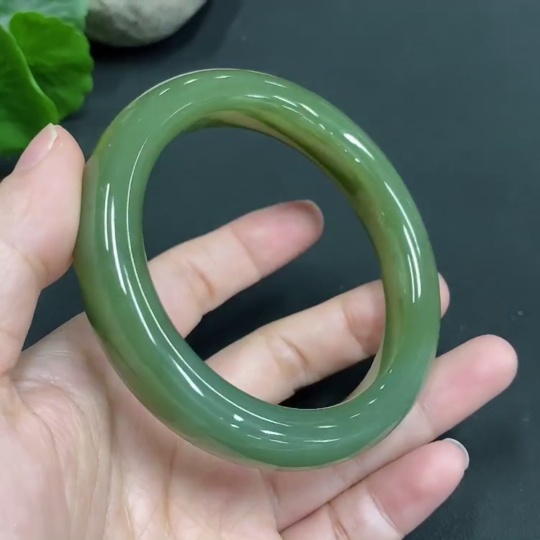H17947216 Hetian Jade Round Bracelet Size 56.4 Total Weight Approx. 61.5g