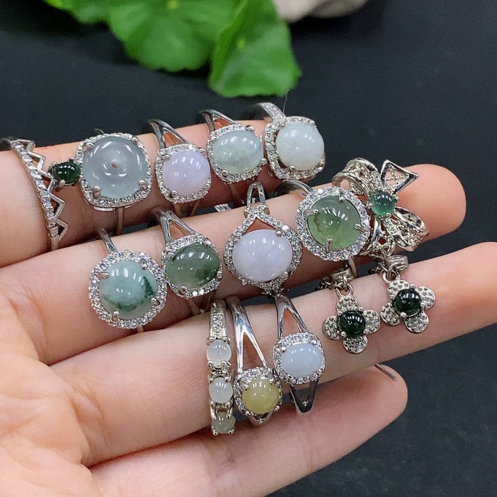 F31682884 Jadeite cabochon earrings/adjustable ring non-gold setting