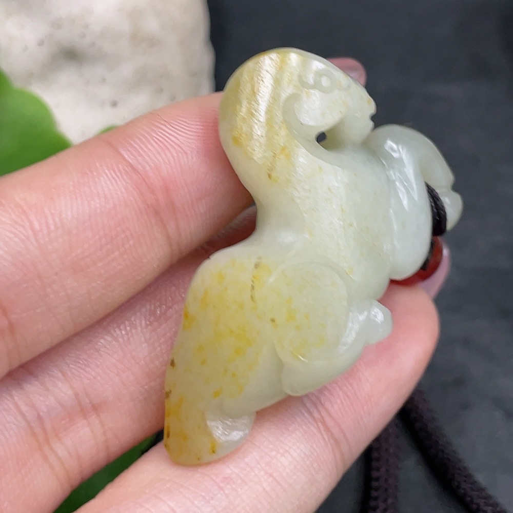 H33898008 'Hetian Jade Pendant - Success at Once - Undetermined Skin Color Origin - Total Weight (Including String): 20.9g'