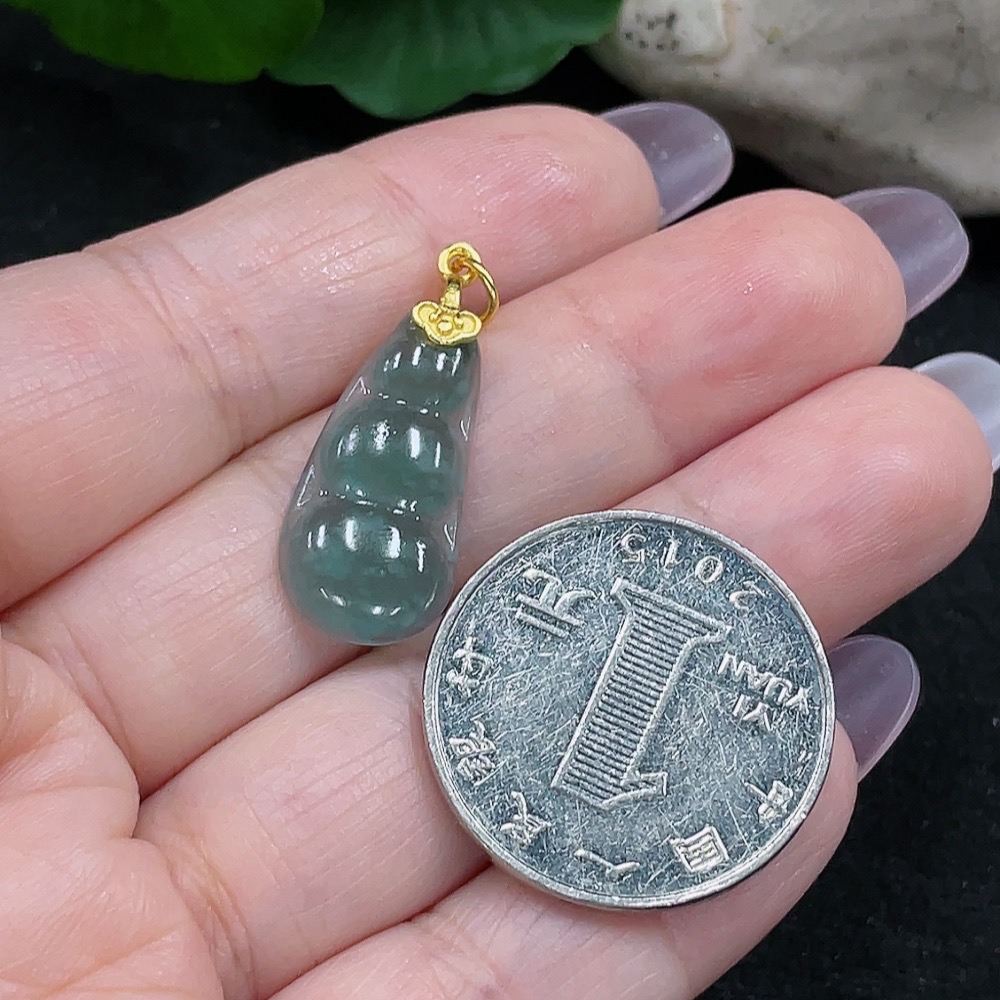 F34965485 Jadeite Blessing Bean Pendant Total Weight Approx. 1.5g (Non-gold Inlaid)