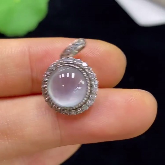 F35094010 Jadeite Cabochon Inlaid Pendant Non-Gold Non-Diamond Total Weight Approx. 2.13g