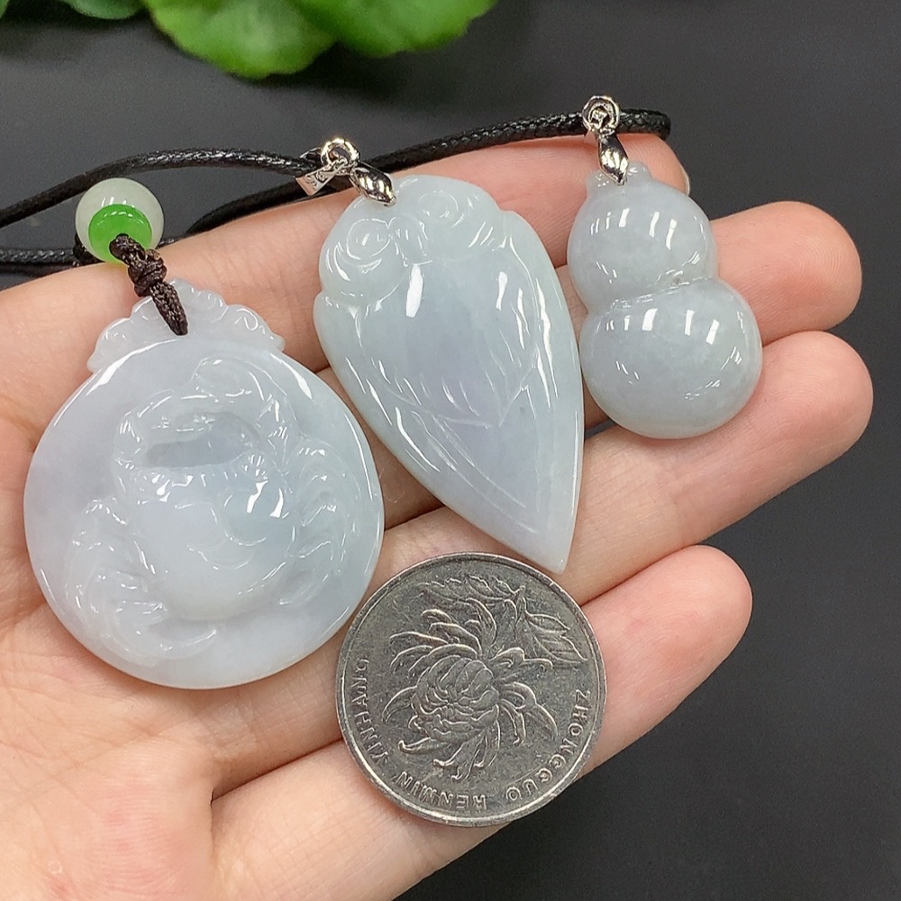 F13493831 Jadeite Pendant Non-Gold Inlaid