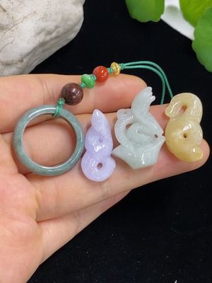 F41941342 翡翠戒圈挂件（配珠非A）/生肖蛇挂件 一手走