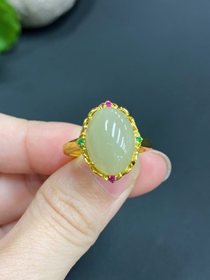 H18056380 Hetian Jade oval cabochon adjustable ring, non-gold setting, total weight approx. 3.5g