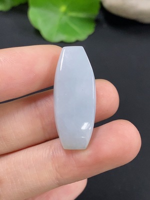 F41935828 翡翠挂件 货品总重约5.7g