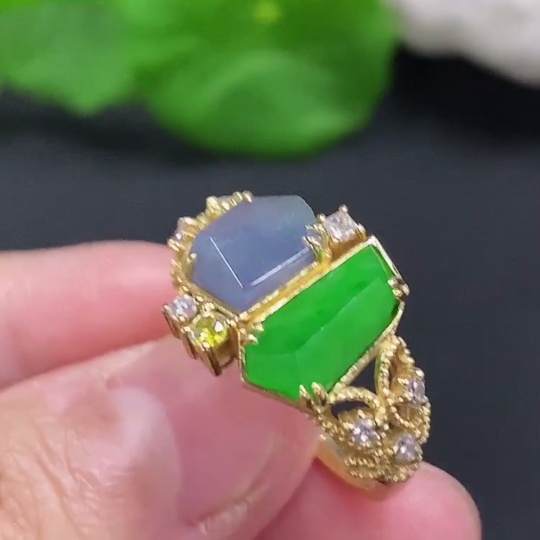 F33932348 Jadeite Inlaid Ring 18K Gold Size 15 Total Weight Approx. 5.2g (Colorless Matching Stones Are Diamonds)