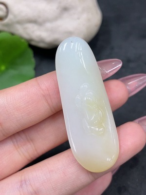 H32823880 Hetian Jade Pendant Lotus Total Weight Approx. 9g