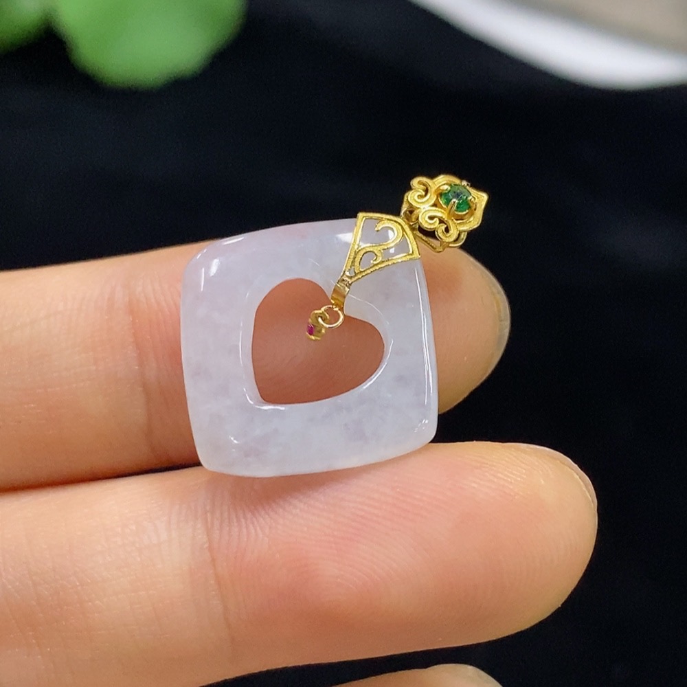 F33835425 Jadeite Pendant, 18k, Total Weight Approx. 2.14g