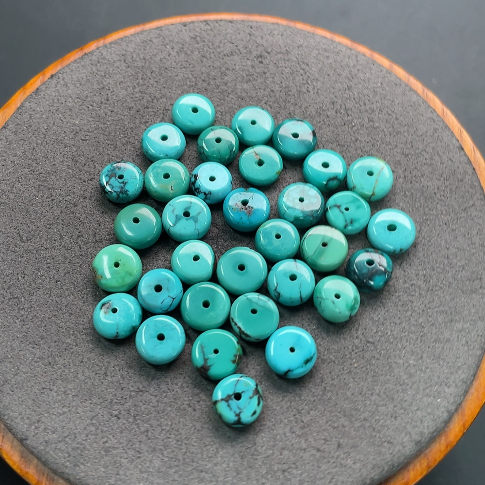 C23617124 Turquoise Pendant Containing Other Mineral Components, Color Origin Undetermined, Total Weight Approximately 22.37g, Sell as a Lot