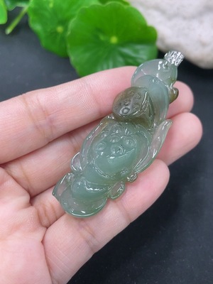F46566269 翡翠镶嵌胸针 扣头18k 其余非金 含其他矿物成分 货品总重约15.86g