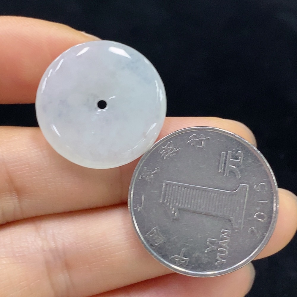 F30479624 Jadeite Peace Knot Pendant Total Weight Approximately 3.86g