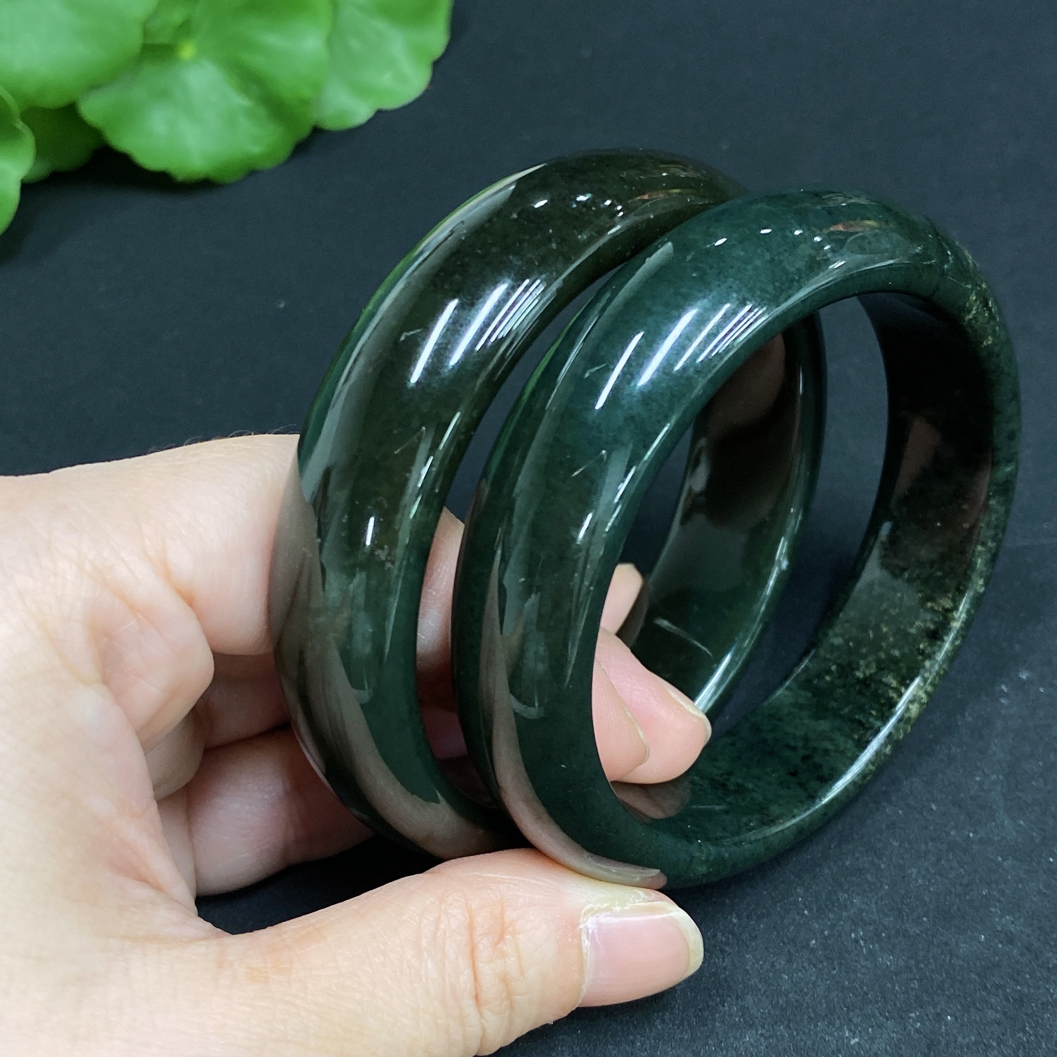 H34015036 Hetian Jade Round Bracelet Size 54.3/56.7 Total Weight Approx. 116.3g