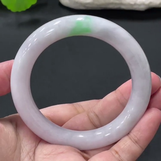 F33838239 JadeiteRound Bangle