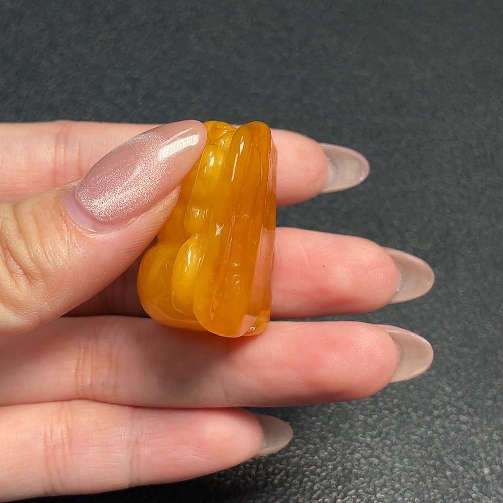 C34952137 Amber and Beeswax Jewelry Total Weight Approx. 10.83g